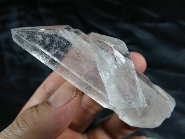 ｃ　水晶25　結晶　鉱物　酸化ケイ素 / 水晶 晶洞 貴石 宝石 石英 ペグマタイト 天然結晶 パワーストーン 原石 4月 誕生石　美結晶