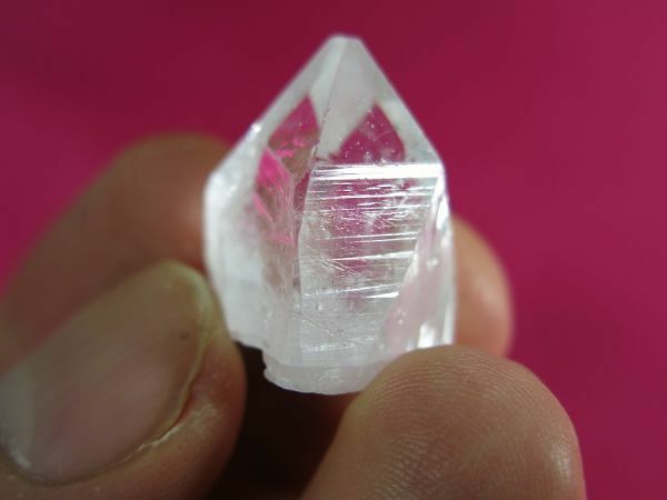 ｃ　魚眼石（アポフィライト） 100/ 水晶 晶洞 貴石 宝石 石英 ペグマタイト 天然結晶 パワーストーン