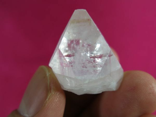 ｃ　魚眼石（アポフィライト） 101 / 水晶 晶洞 貴石 宝石 石英 ペグマタイト 天然結晶 パワーストーン