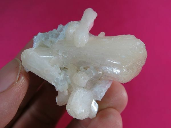 ｃ　束沸石（スティルバイト）84 / 水晶 晶洞 貴石 宝石 石英 ペグマタイト 天然結晶 パワーストーン