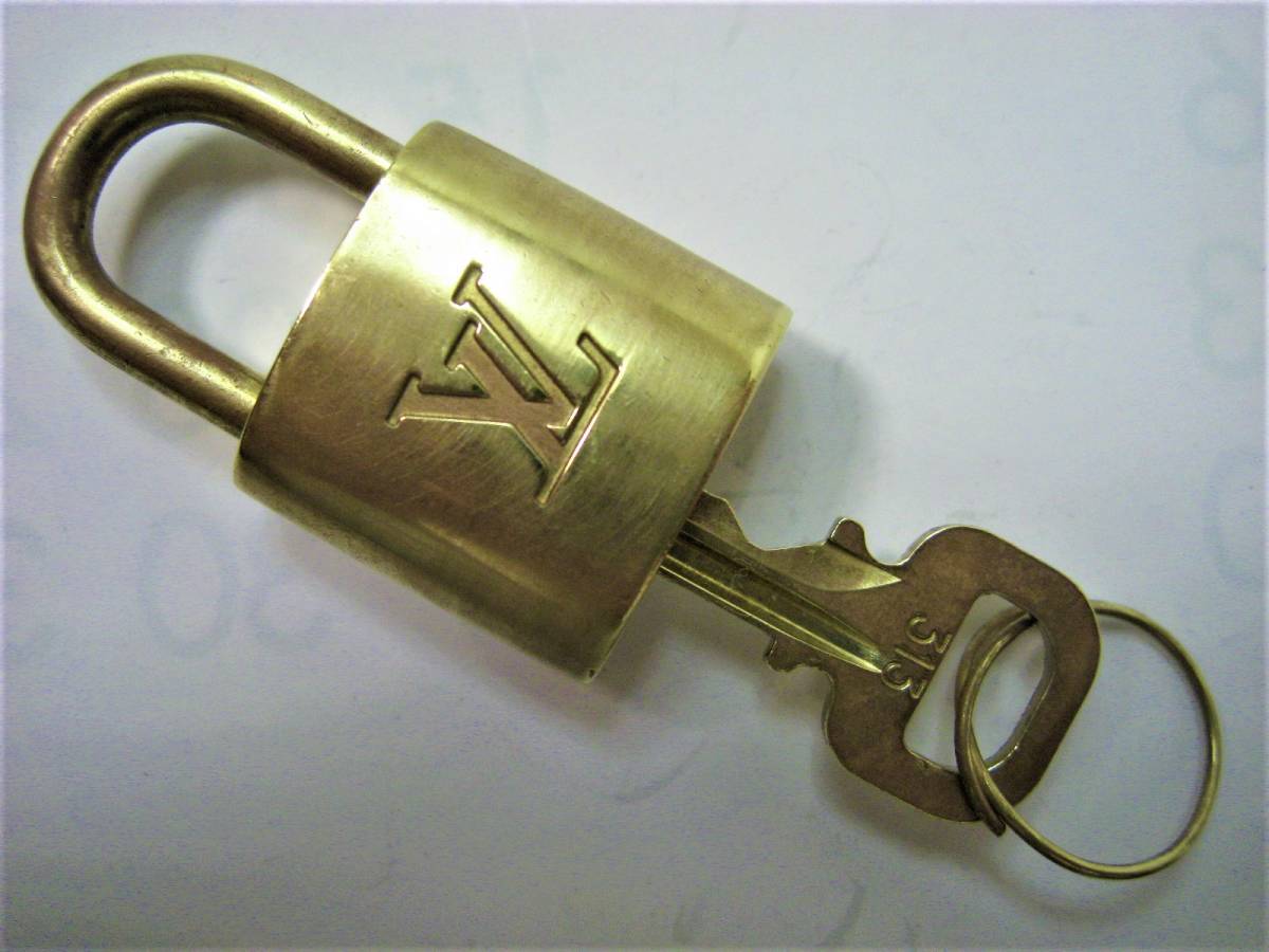 【東京 谷中 質屋おぢさん】ルイヴィトンVUITTONパドロック チャーム 南京錠 № 313 男女兼用　a