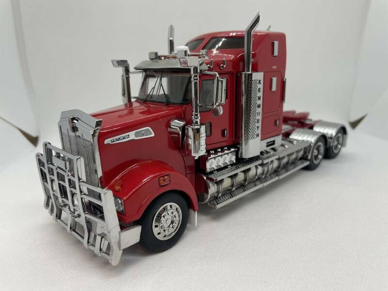 EXCLUSIVE 1/32 ケンワース Kenworth T909 PRIME MOVER レッド J05-04-003