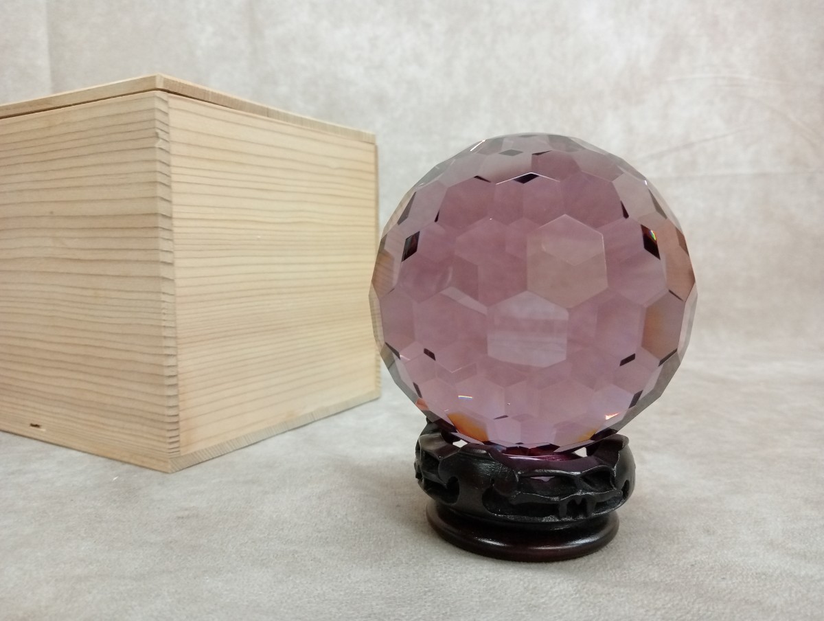水晶玉 台座 カット クリスタル 材質不明 直径約100mm 木箱 パワーストーン