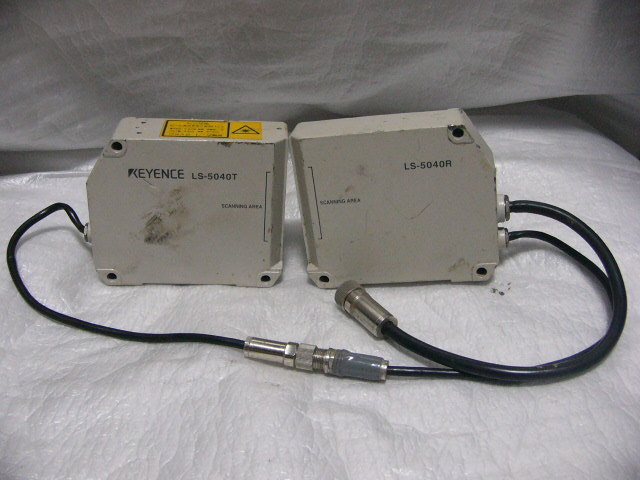 ★現状品★ Keyence LS-5040(T+R) レーザ寸法測定器ヘッド