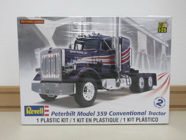 未開封　未組立　Revell　Peterbilt　Model　359　トラクター　1：25　トレーラーヘッド　85-1506　ピータービルト　レベル