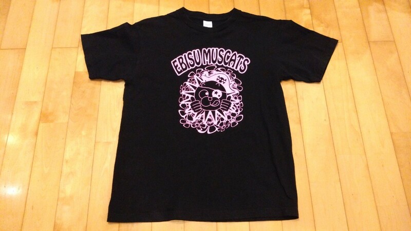 【中古】Tシャツ 初代恵比寿マスカッツ 全国CAMP第一弾物販 Lサイズ 黒ピンク