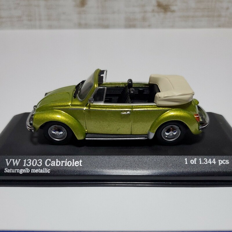 1/43 ミニチャンプス/VW Beetle 1303 Cabriolet 1972-80 Saturngelb metallic/フォルクスワーゲン ビートル カブリオレ サターンイエロー