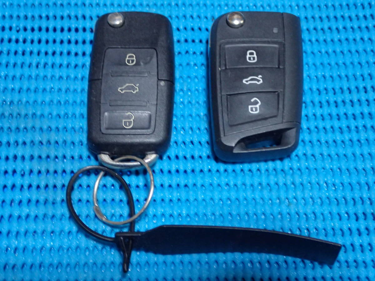 Volkswagen 年式違いキーレス2個セット 中古美品 動作確認済み ゴルフ、ポロなど フォルクスワーゲン キーレス リモコンキー
