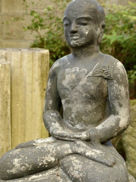 風雨に晒された瞑想僧h44cm 仏像　釈迦如来　仏陀様　0819