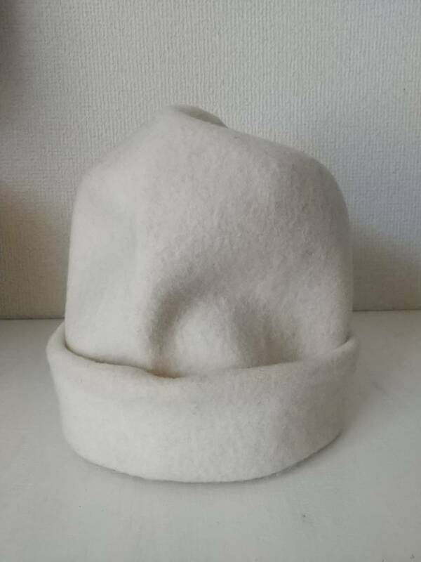 K179 サンプル 定価12,000円 56～60cm 男女兼用 日本製 カミラフカ KAMILAVKA 変形キャップ 立体的 ウールキャプ 帽子 ホワイト 白色