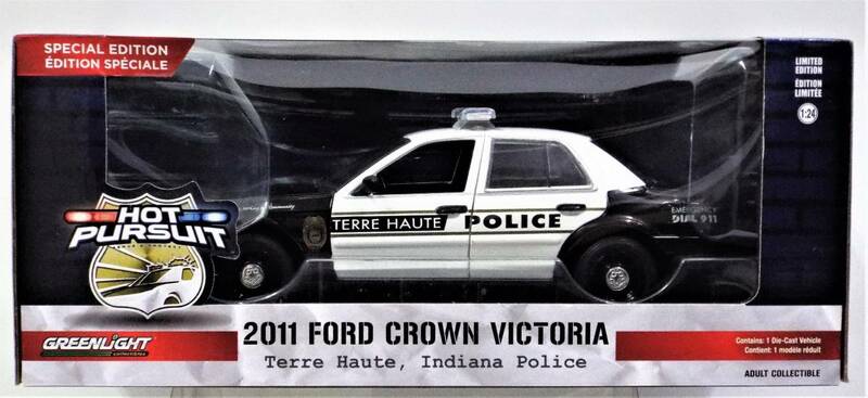 【グリーンライト】1/24 フォード クラウン ヴィクトリア 2011年 インディアナ州パトカーのダイキャスト製ミニカー（商品ナンバー84124）