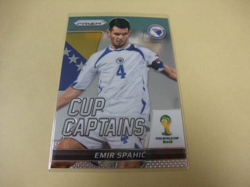 2014 PANINI PRIZM WORLD CUP 9 EMIR SPAHIC　CUP CAPTAINS　レギュラー プリズム サッカー カード パニーニ ワールドカップ