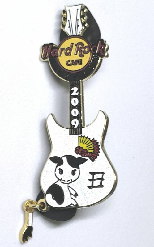 ピンズ　ハードロックカフェ 東京　干支　丑 2009年 牛　ギター　HARD ROCK CAFE TOKYO ZODIAC GUITAR PIN OX COW　ピンバッジ ピンバッチ