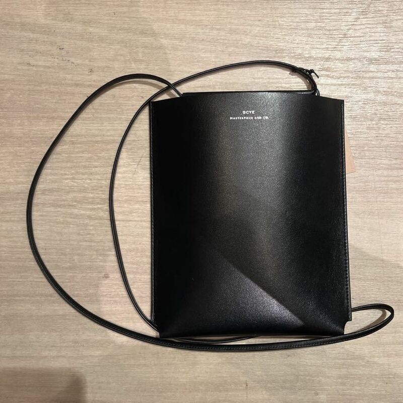 SCYE　Smooth Leather Pochette サイ　サコッシュ　BLACKレザーショルダーバッグ ショルダーバッグ