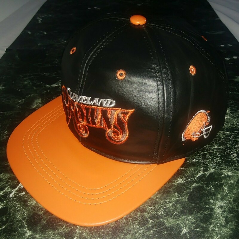 レアモデル NFL クリーブランド ブラウンズ Cleveland Browns USA製 オールレザー キャップ アメリカンフットボール 本革 レザー 帽子