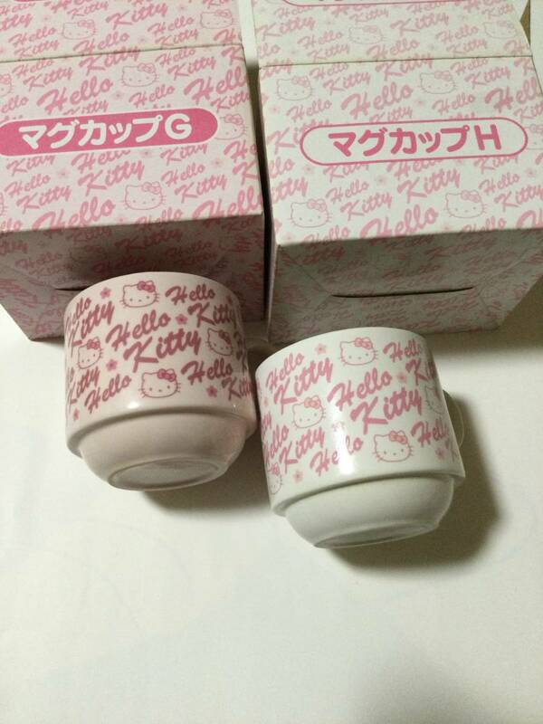 2006年　サンリオくじ　ハローキティ　マグカップ2個セット　ロゴ　ピンク　ホワイト　スタッキング　陶器