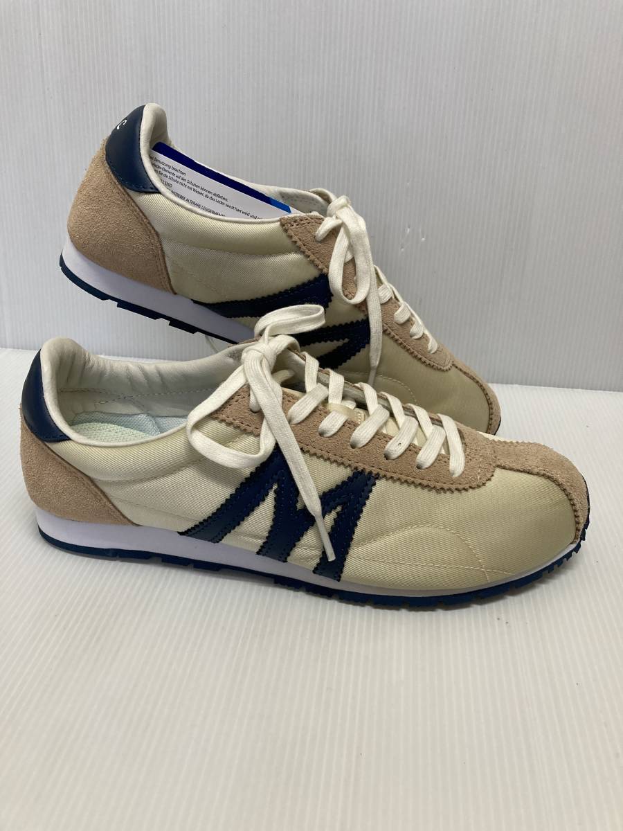 ★お買い得！ミズノ　クラッシックスニーカー　MLC-00　D1GF211310　ベージュ/ネイビー　24.5㎝　細身ですっきりおしゃれなスニーカー
