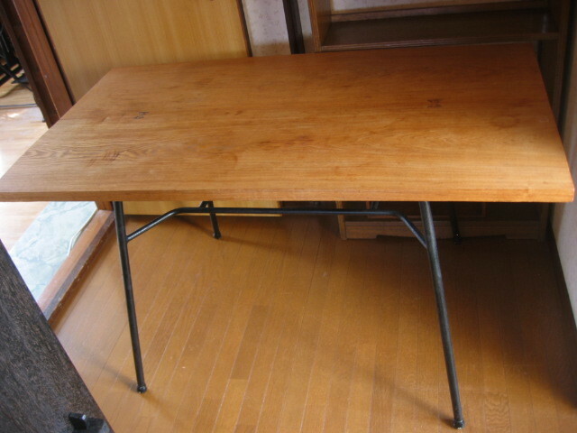 極厚オーク材の鉄脚テーブル　作業台　机　古家具そうすけ　レトロ