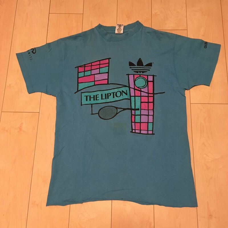 送料無料　アディダス　80年代　ヴィンテージ　アメリカ製　両面プリント半袖Tシャツ　80s ロゴTシャツ Tee ヴィンテージ 半袖Tシャツ ATP