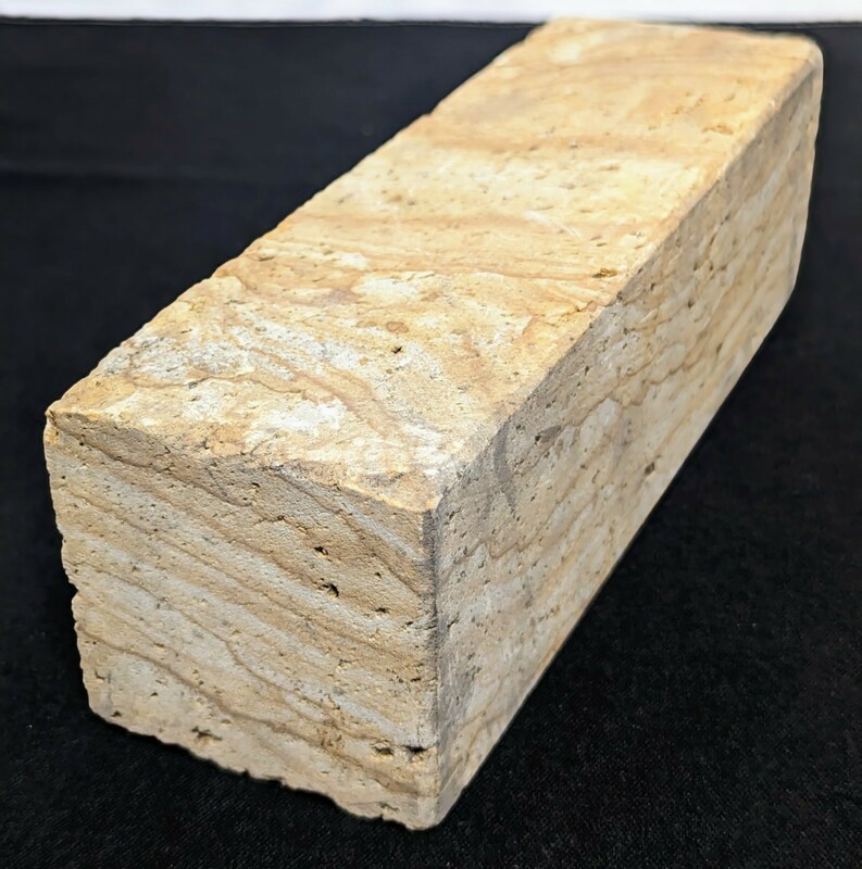 未使用品　天然砥石 サイズ21.8×7×6.7　包丁　大工道具　砥石