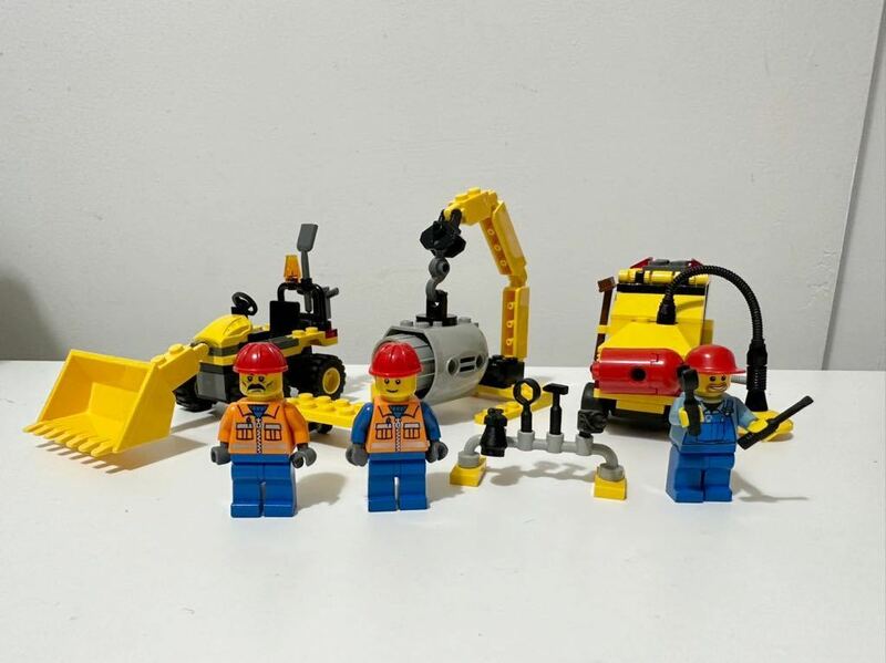 LEGO レゴ 【7901 Airplane Mechanic＆7246 Mini Digger＆7242 Street Sweeper】