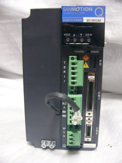★動作保証美品★ SANYO DENKI（山洋電気）QS1A05AA サーボアンプ