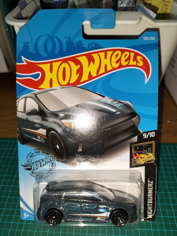 Hotwheels フォード・フォーカス　RS　「NIGHTBURNERZ」