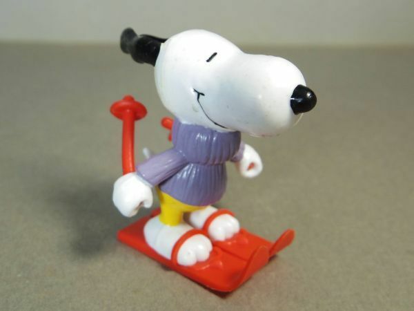 ピーナッツ スヌーピー PVCフィギュア スキー Snoopy Peanuts