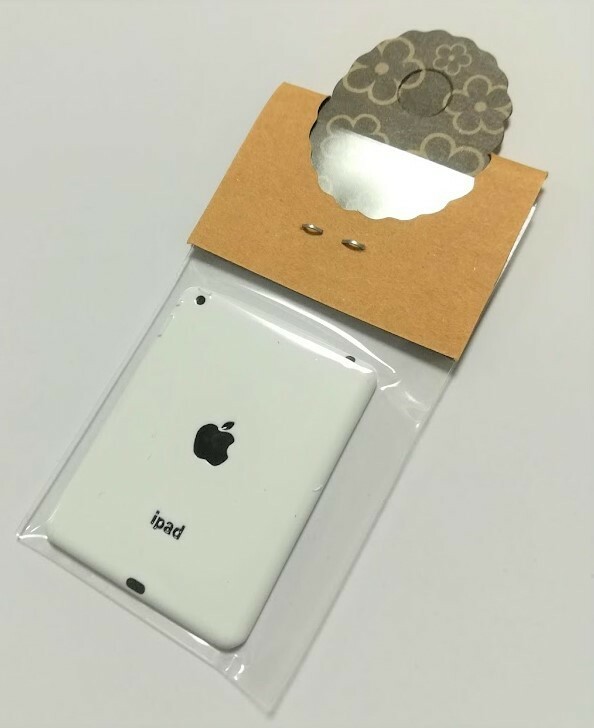 ミニチュア★iPad★Big★ホワイト★白★アイパッド★ドールハウス★色違いやサイズ違いのminiもございます★