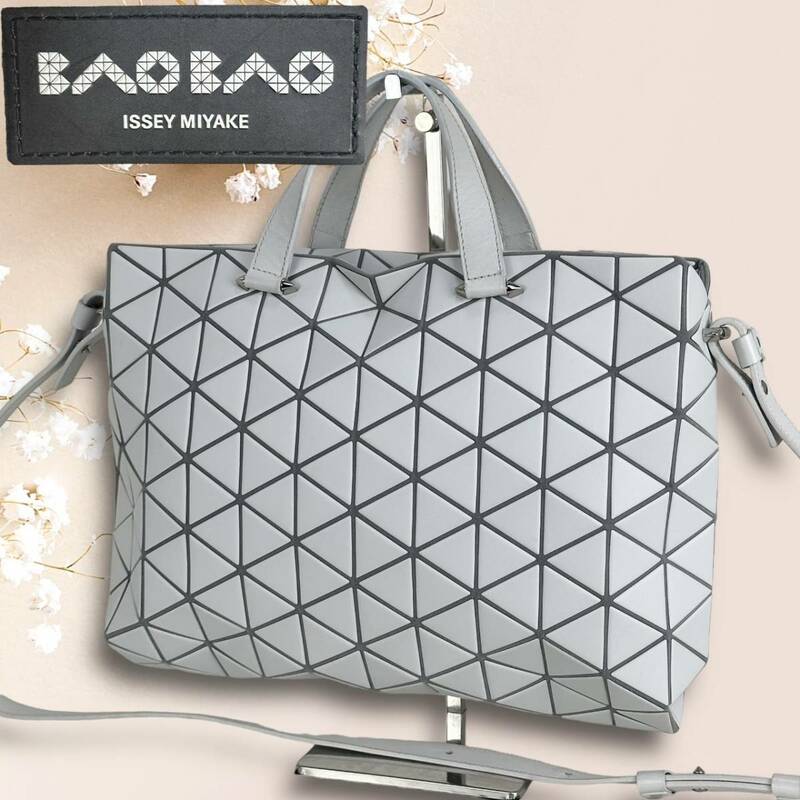 ☆美品☆BAOBAO ISSEYMIYAKE バオバオイッセイミヤケ 2way トノーマット ハンドバッグ ショルダーバッグ グレー系 レザー 牛革