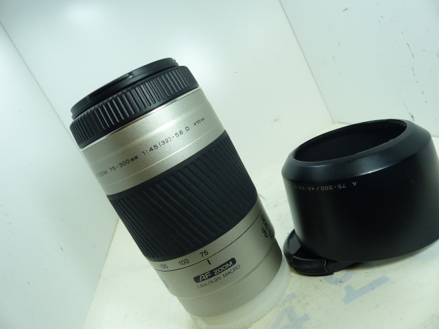 貴重 SONYα ミノルタ 75-300㎜ F4.5-5.6D フード付