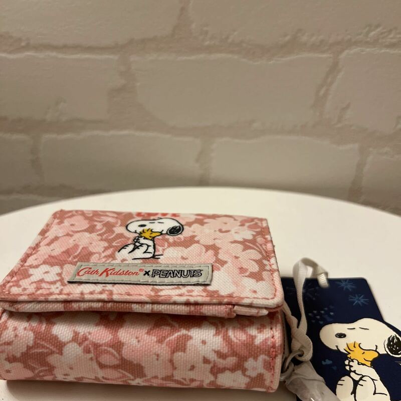 スヌーピ/財布/ミニウォレット/新品未使用/カードケース/サンリオ/SNOOPY/キャスキッドソン/CathKidson/花柄/ピンク/コンパクト