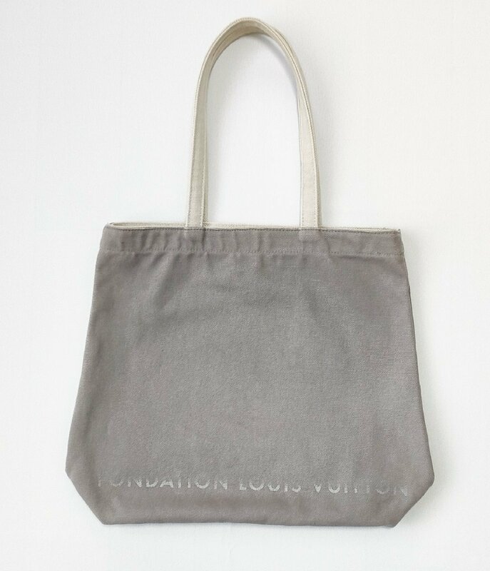 S2350●送料198円～ ルイヴィトン LOUIS VUITTON フォンダシオン トートバッグ 美術館限定 グレー