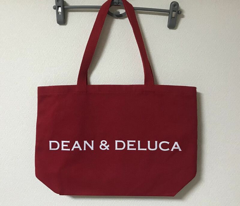 DEAN & DELUCA ディーン & デルーカ トートバッグ 赤 レッド ロゴ ラメ付き 内ポケットあり