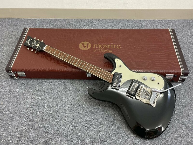 【美品】mosrite of California モズライト エレキギター THE VENTURES model ブラック 黒 ケース付き 音出し確認済み（0710）