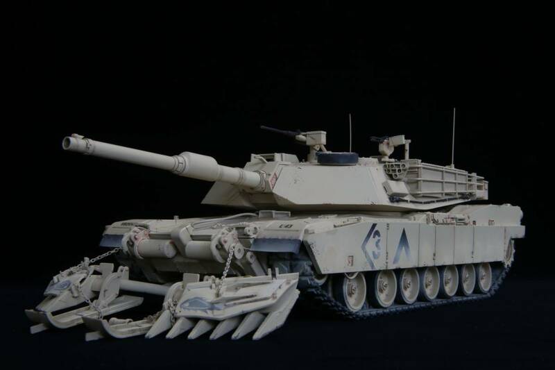 1/35　タミヤ　エイブラムス　マインプラウ搭載型　完成品