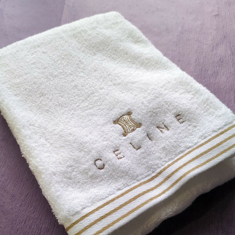 セリーヌ CELINE バスタオル60×120 綿100% マカダム ロゴ刺繍（ベージュ）ホワイト / 西川産業