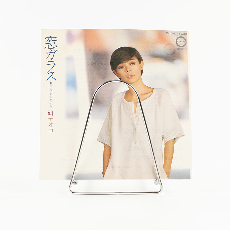 シングルレコード 研ナオコ 窓ガラス 1978年発売 2曲 / C-104（外袋 内袋交換済み）ジャンク商品