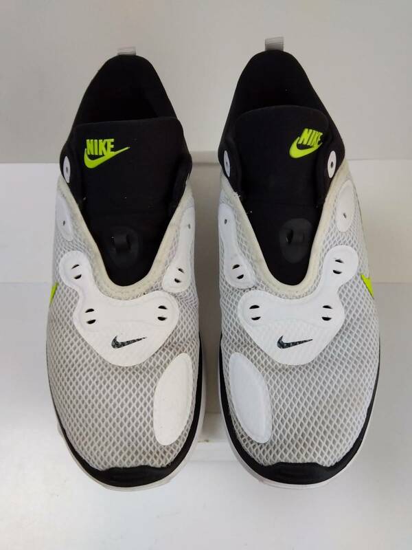 ナイキ　スニーカー　NIKE