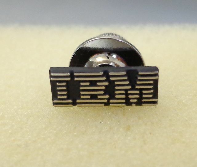 【 即決 】 IBM　アイ・ビー・エム　社章　ピンバッジ　　襟章 記章 徽章 ロゴマーク アイビーエム 企業物 ピンズ メダル ピンバッチ