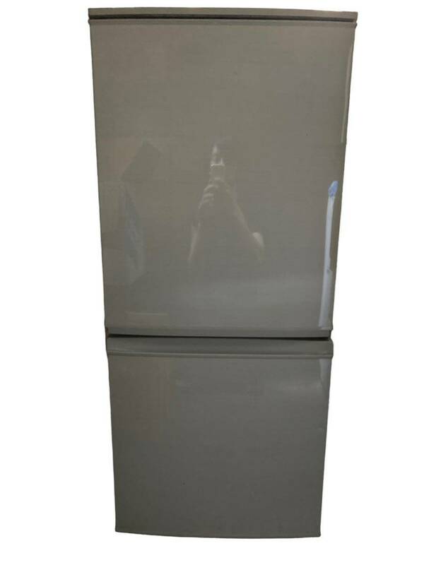 SHARP シャープ 冷蔵庫 小型 2ドア つけかえどっちもドア 137L ホワイト SJ-D14C-W 2017年製
