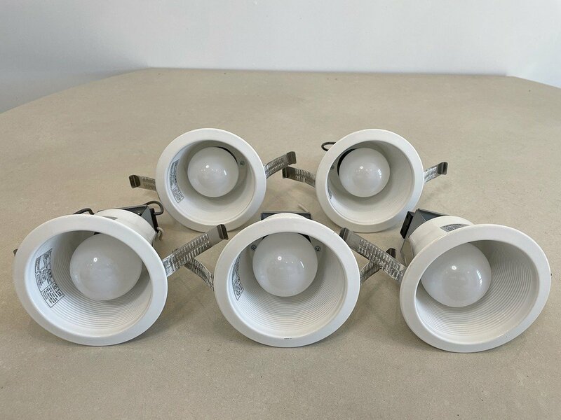 【大阪】TOSHIBA 東芝 LED照明器具 5個/ダウンライト/天井埋込型/LEDD-28003/2021年/通電済/モデルルーム設置品【RN0716-2】
