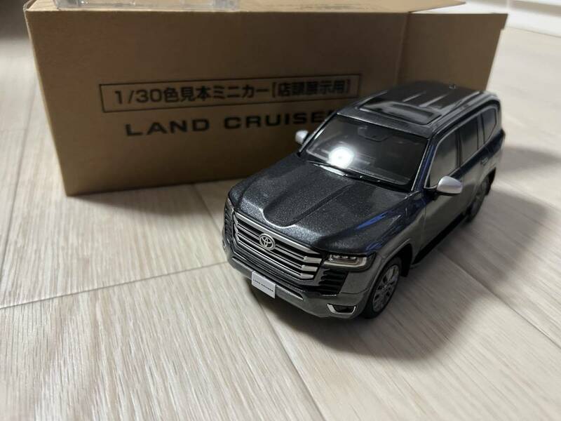 トヨタ　ランドクルーザー　1G3　グレーメタリック　LAND　CRUISER　300　ランクル　サンプル　ミニカー　非売品