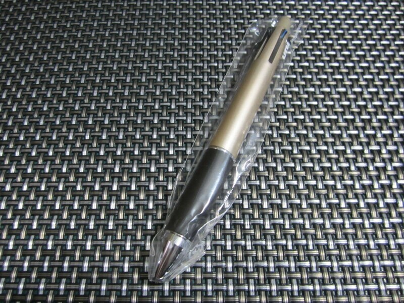 ☆必需品 新品未開封☆三菱鉛筆 5機能 多機能ペン ジェットストリーム 4&1 0.38ボールペン 0.5シャープペン C.ゴールド MSXE5-1000-38.25
