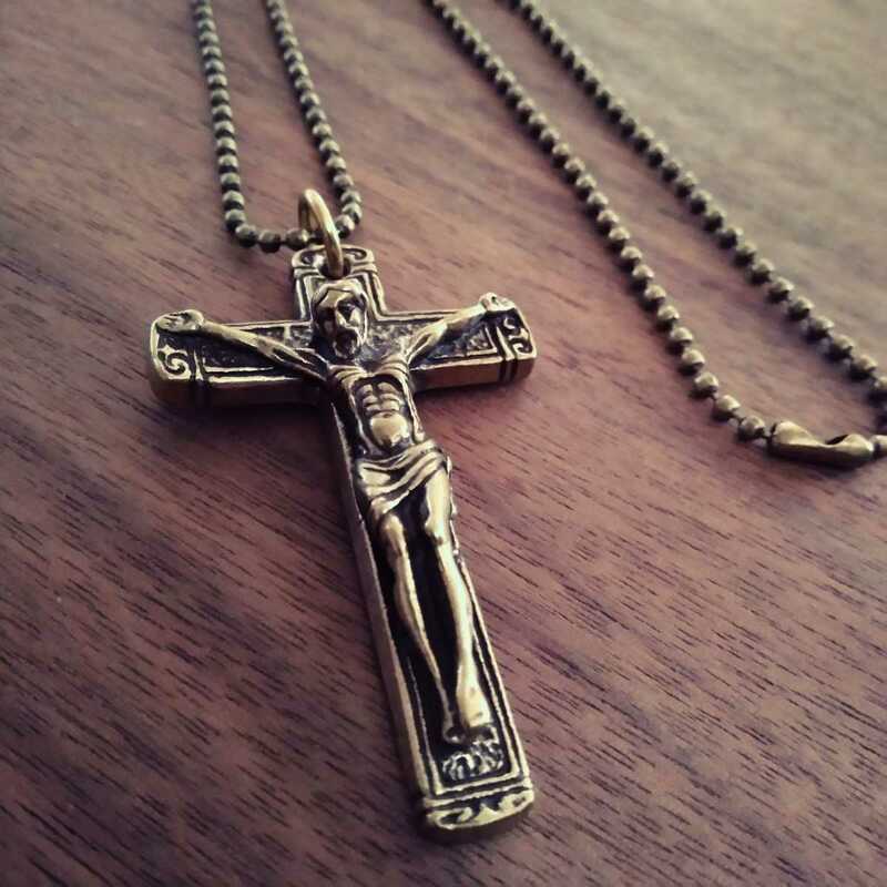 クロス ペンダント ネックレス　キリスト　真鍮　ブラス　十字架　御守り　魔除け　アメカジ　 クロスネックレス