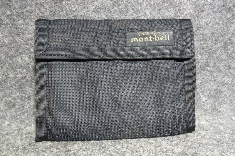mont-bell　モンベル　二つ折り財布　ウォレット