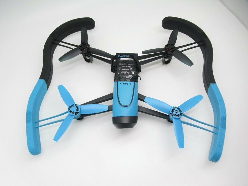 【 未使用品 】PARROT パロット ビーバップドローン スカイコントローラーセット ブルー Bebop Drone PF725141