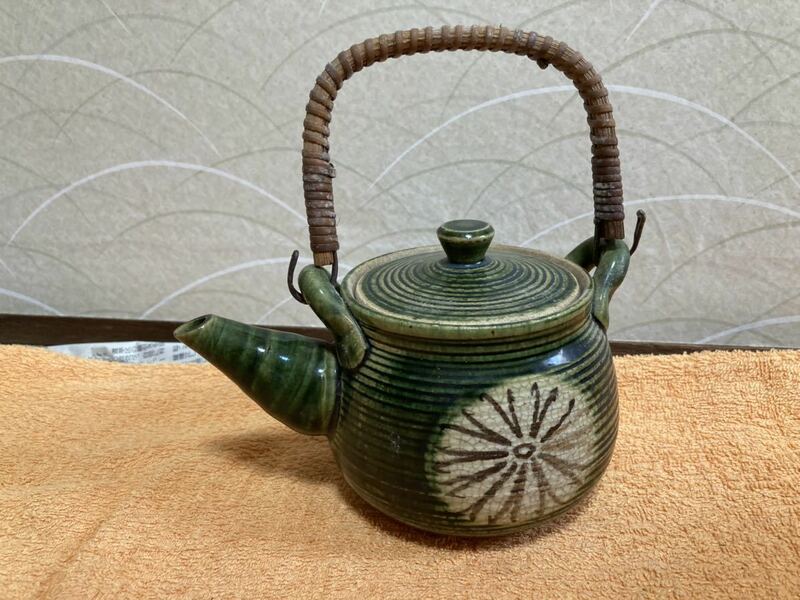 アンティーク？骨董品？益子焼 ？急須？煎茶道具 ？です。