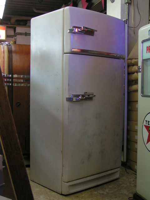 1960年代の 米国 GE(General Electric)社製 2Door冷蔵庫