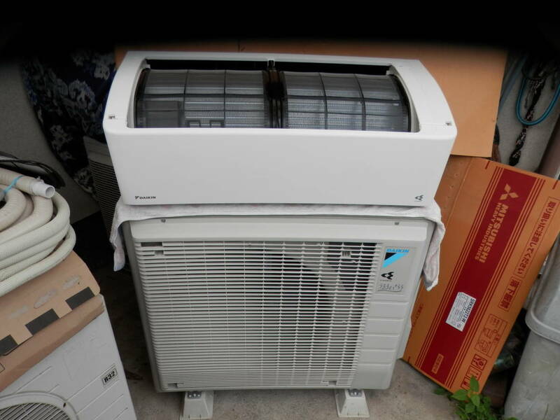 ダイキン 冷暖房エアコン うるさら7 AN56WRPK-W 2020年製 フィルター自動掃除 単相200V　美品の中古品